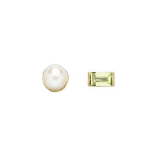 Load image into Gallery viewer, MONO PERLA BAGUETTE PERIDOT EARRINGS