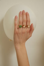 Load image into Gallery viewer, MINI CAMEO DINO RING