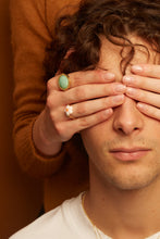 Load image into Gallery viewer, OBLÒ CHRYSOPRASE RING