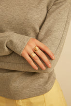 Load image into Gallery viewer, MINI CAMEO FANTASMA RING