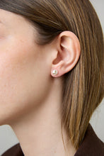 Load image into Gallery viewer, MINI BOLD DINO PERLA EARRINGS
