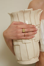 Load image into Gallery viewer, FLOR PERLA PINK RING
