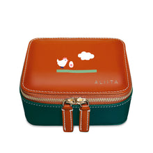 Load image into Gallery viewer, JEWELRY POUCH COUNTRYSIDE CALMNESS
