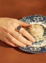 Load image into Gallery viewer, DECO CARRÉ BLUE RING
