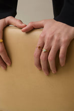 Load image into Gallery viewer, ARO C CARRÉ OPAL RING
