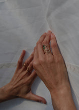 Load image into Gallery viewer, ESTRELLA ENAMEL ZAFIRO AZUL RING
